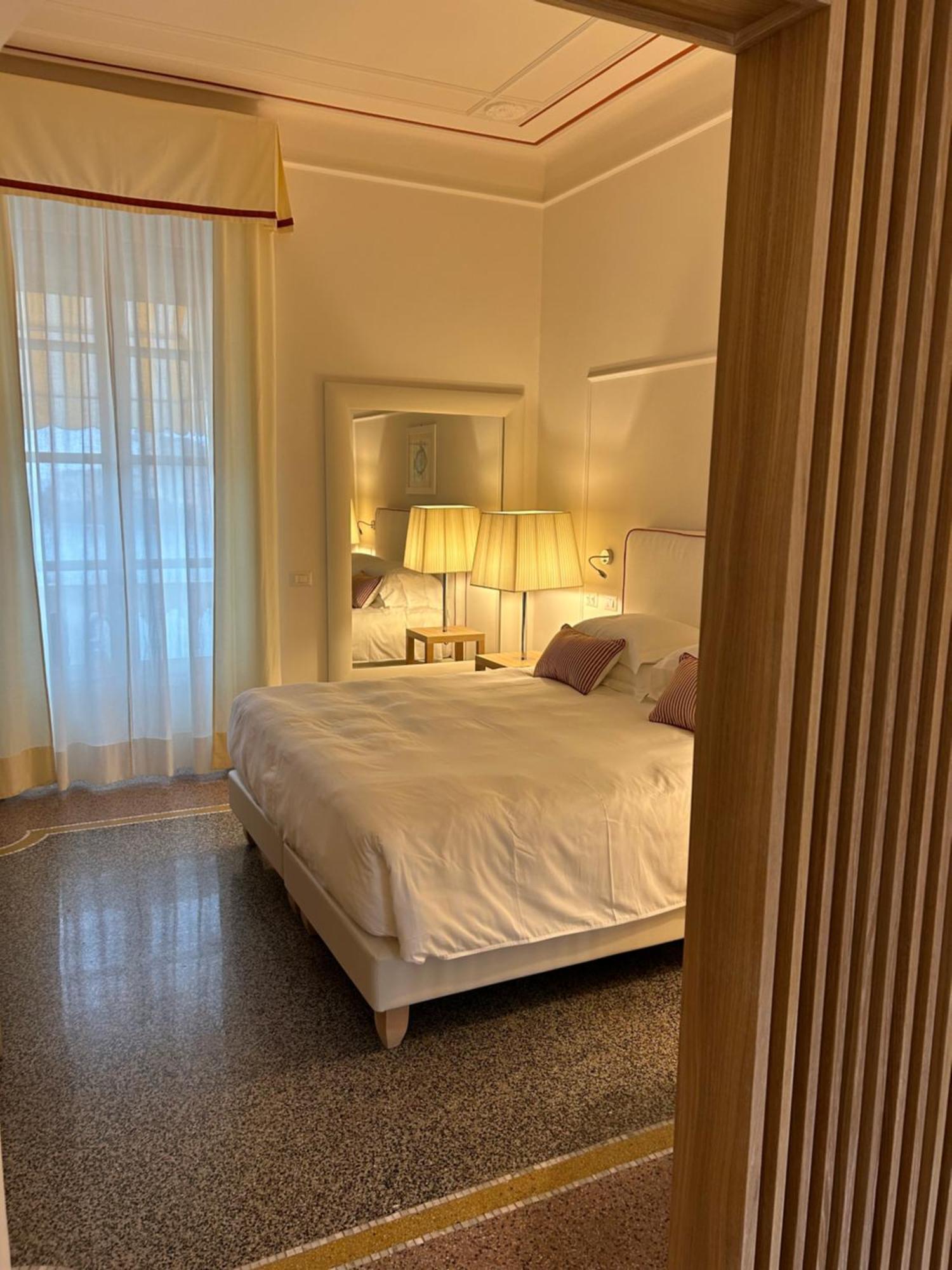 Hotel Helvetia Sestri Levante Exteriör bild