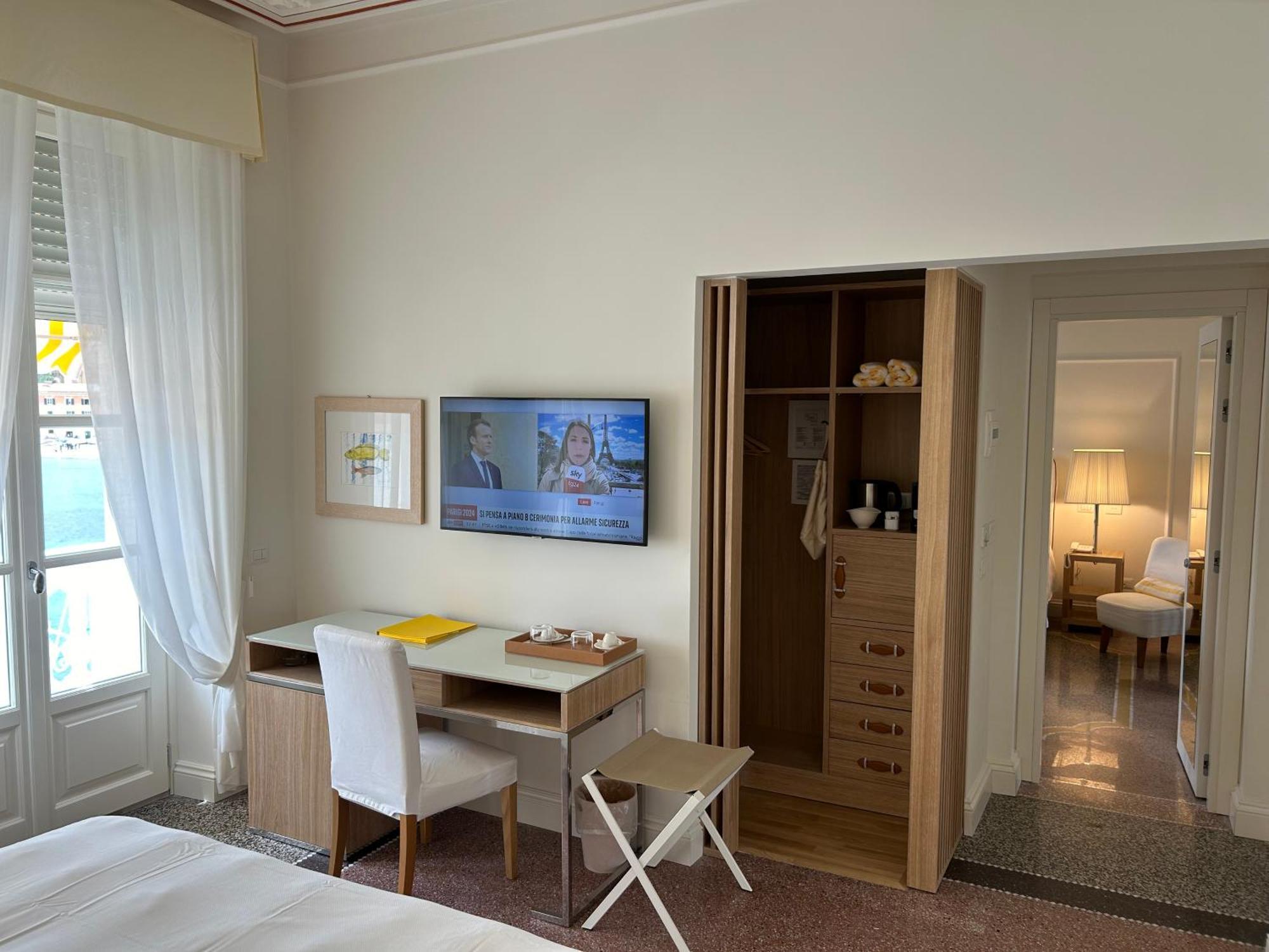 Hotel Helvetia Sestri Levante Exteriör bild