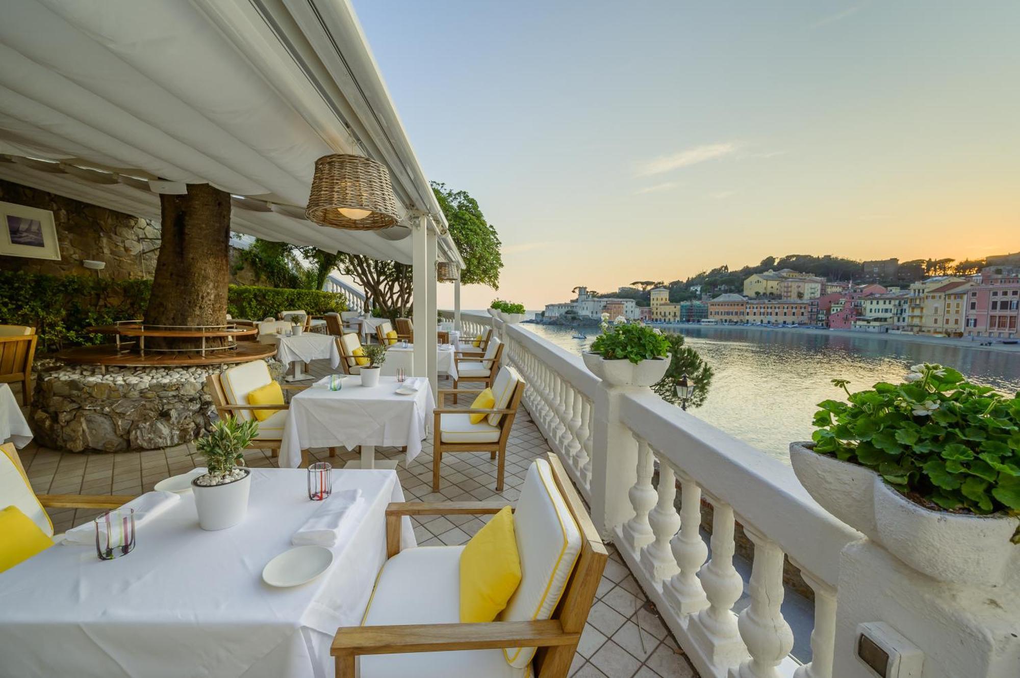 Hotel Helvetia Sestri Levante Exteriör bild